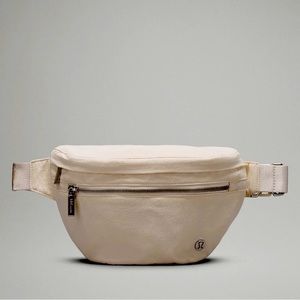 Lululemon city Adventurer Belt Bag 2.5L